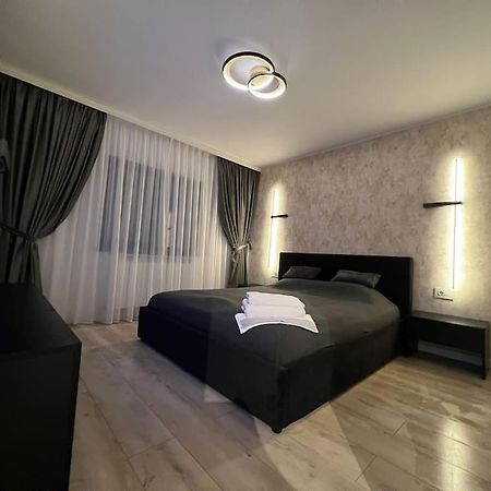 Impact Apartments Πιτέστι Εξωτερικό φωτογραφία