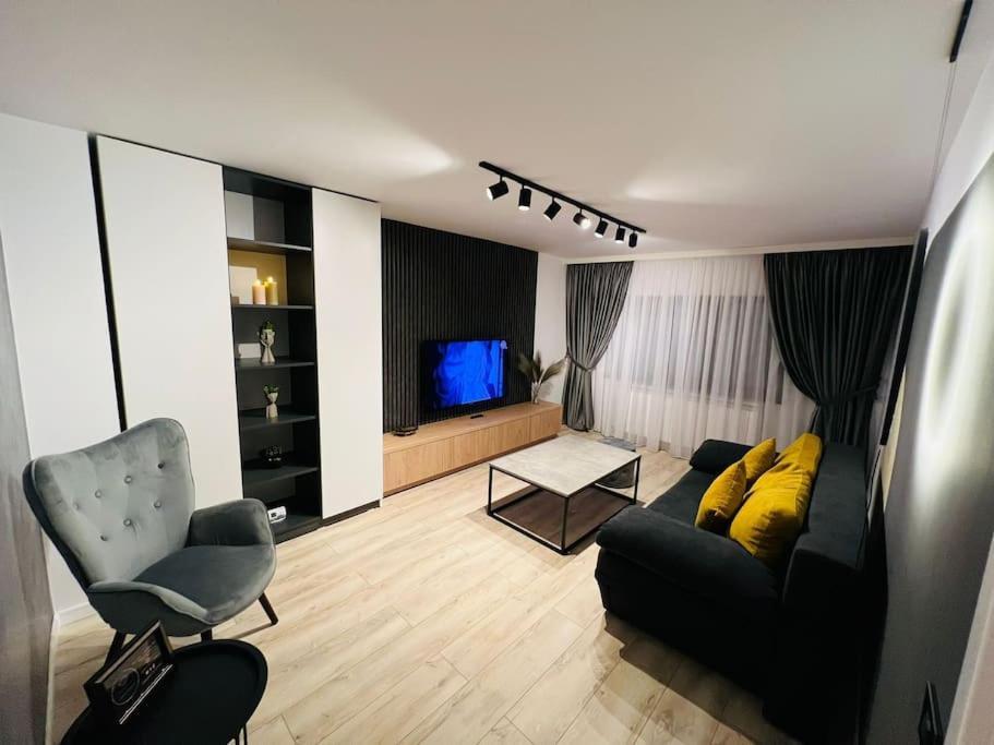Impact Apartments Πιτέστι Εξωτερικό φωτογραφία